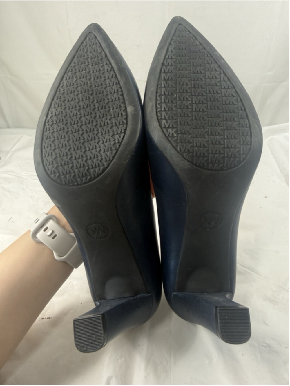 Michael Kors Alina Flex Navy Leather Pointed Toe Pumps Heels Women’s Size 10M - Picture 4 of 16